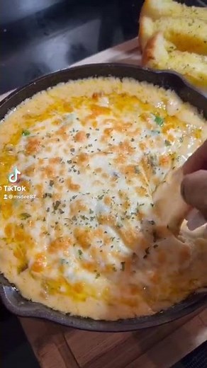 Pappadeaux Shrimp & Crawfish Fondeaux recipe on www.cookinwithdee.net