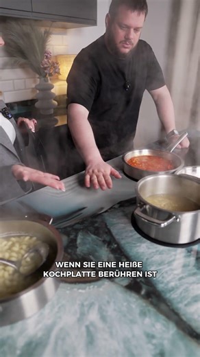 Kochen auf einer Oberfläche, die kühl bleibt