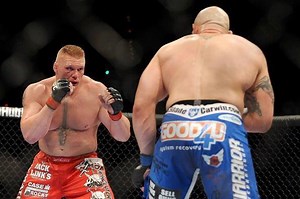 6.8M views · 66K reactions | Una pelea de ida y vuelta en la más grande división ocurría un día como hoy entre estos gigantes. Mira más peleas de título completo en UFC Fight Pass https://ufcfightpass.com/home | UFC | Facebook