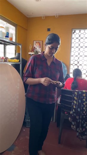 Lia silkthread jewellery on Instagram: "Kundhan Brooch Pin at ₹200/piece onlu Dm/8883763524 whatsapp to place your order Colors and designs can be customised #kudhanclips #sareepins #broochpin #bridaljewellery #sareepin sareepins😍 catchclips sareepinonline sareepindesign silkthreadjewellery @lia_terracotta_jewellery @liahomedecors @lia_silk_thread_jewellery usaindians singaporeindians reels reelsinstagram reelsindia reelsvideo reelsviral reelsinsta reelslovers sareepins"