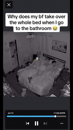 724K views · 1.3K reactions | He does this every night臘‍♀️ #bed #relationship #funny #relatable #sleep | David Ale | Facebook