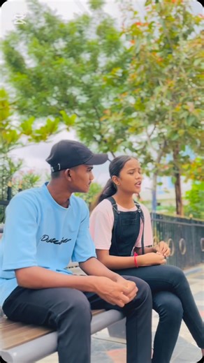 Bʜᴏʟᴀ 🖤😎 on Instagram: "MOR BAHEN AAYSI HO HE 😎…. ….. ….. ….. #viral #funny #comedy #bholafem❤️‍🔥 #bholafem🖤"