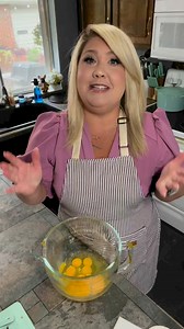 10K views · 217 reactions | This recipe test was a win! 9 eggs, 3 cups egg whites, 5.3 oz nonfat Greek yogurt, 8 oz gouda, 6 slices of bacon, salt/pepper. Each bite: 98 calories, 1.6g carb and 7.3g of protein! #egg #eggbites #bacon #breakfastidea #breakfastonthego | Bugsy & Company | Facebook