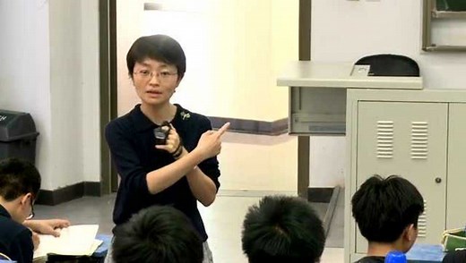 A D 转换器的工作原理 转换精度和速度1