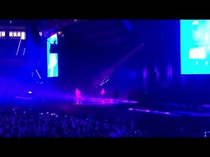 Bruno Mars Sings In Spanish