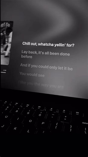 #complicated #lyrics #viral #makethisgoviral #fyp