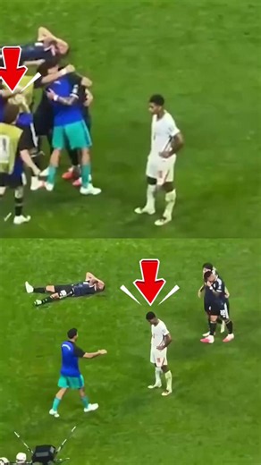 But what could Valentin Barco have said to make Jude Bellingham slap him at the end of the match?#argentina #england #messi #bellingham #barco