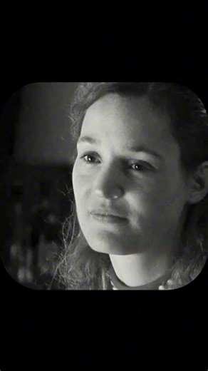 Why are you not married | Phantom Thread #shorts