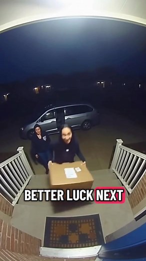 Porch exploding package box with glitter🏳️‍🌈✨🦄#porchpiratecaught #glitter #package #prank #fyp