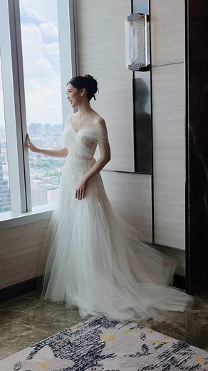 14K views · 55 reactions | Effortless elegance for the chic bride.” #bride #bridalgowns #wedding #primmboutique #ชุดเจ้าสาว | Primmboutique | Facebook