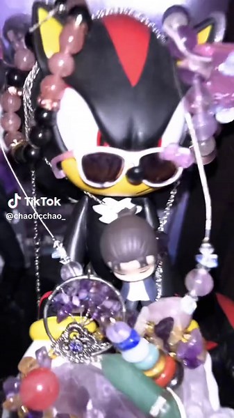 wheres that damn 4th chaos emerald!! also ignore eren LMAO #fyp #sonic #shadow