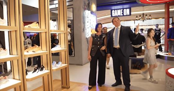 Las Vegas Sands president says Macao is 'on its way' to competing with Las Vegas for business tourism