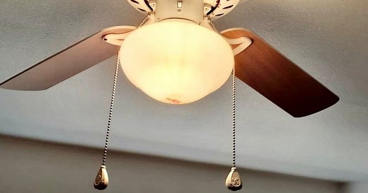 Woman wakes up to blood ‘pouring down’ from her apartment ceiling - National | Globalnews.ca