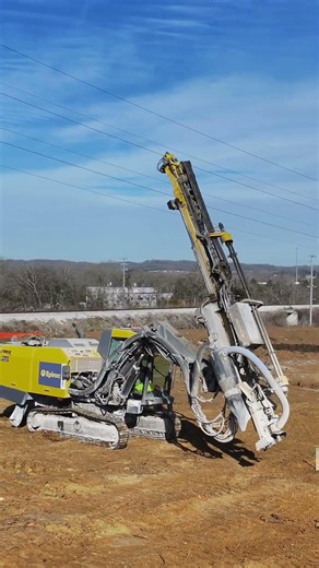 Massive Machines Transforming a Nashville Jobsite