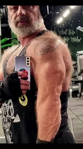 triceps time to grow them huge @Muscle_Flex