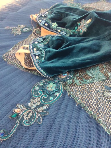 This new model will be coming soon. I couldn't resist not to present you the beautiful decor , the bodice from velvet that is so soft and It feels nice to the touch and the colours are amazing... More beautiful new models and backstage moments are coming soon 🤗 We wish you a fantastic week full of inspiration! WhatsApp: 373 60540021 | Benefis Ballet Costumes Company