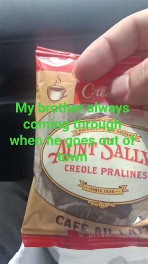 souvenirs from new Orleans #cafedumonde #bigshotsoda #goodeats #souvenirs