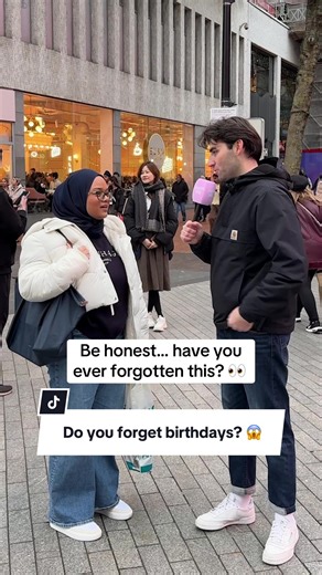 Never forget a birthday again with Moonpig's reminders 😌 #Moonpig #Birthdays #BirthdayCards #StreetInterview
