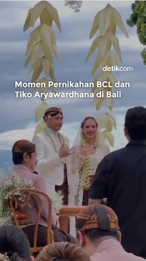 Sah! BCL dan Tiko pertama kali bertemu pada tahun 2021. Keduanya kemudian menjalin hubungan asmara dan resmi bertunangan pada tahun 2022. Semoga BCL dan Tiko selalu bahagia dan langgeng dalam mengarungi bahtera rumah tangga. Baca berita menarik lainnya hanya di detik.com! Creator: Prastiwi #bclnikah #bcltiko #bcknikahdibali #bali #bclmenikah #bclresmimenikah #detikcom #reels