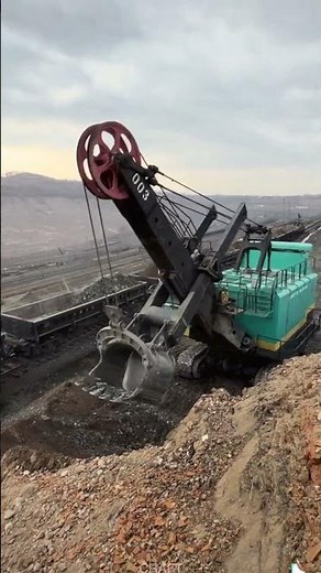 Large Mining Machinery | On-Site Operation Demo