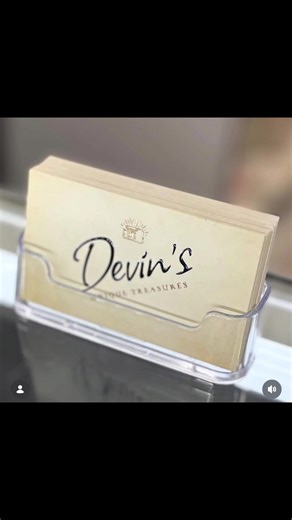 We have some fantastic jewelry available at our Antique Mall, the Mart located at 6505 Mission Gorge Road San Diego (next to Kaiser Hospital ) come check it out. #fyp #jewlery #vintageshopping ##antiquemall #valentinesday