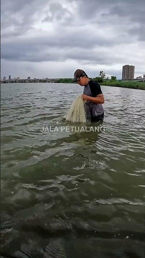 BEGINI HASILNYA JALA IKAN SAAT AIR LAUT PASANG #shorts #viral #trending