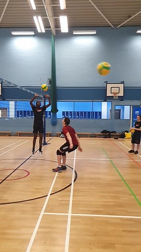 Huge respect to all the middles out there 🔥 #volleyball #jump #haikyuu #attack #spike #school #spiderman