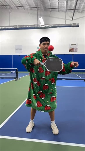 A new use for Boxbollen? The fun boxing reflex ball has already made waves on social media, but it looks like you’ve found another way to use it to practice your pickleball shots! Please do share—we’d love to hear how you’ve incorporated Boxbollen into your pickleball routines. #BoxbollenInnovation #gearbox #boxbollen #theboxball #handeyecoordination | Old Coast Pickleball