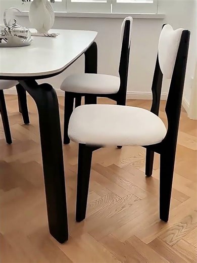 空🤍🍃【#侘寂】静寂をデザインする、純白の食卓。【#2025新作】マットホワイト岩板×実木・クリエイティブ長方形テーブル