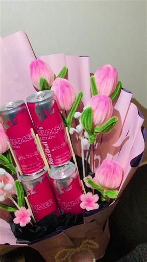 Creating a Stunning Red Bull Tulip Bouquet