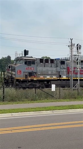 KCS grey ghost pushing as a mid train DPU