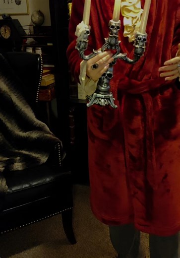Outfit Ideas for Watching Nosferatu