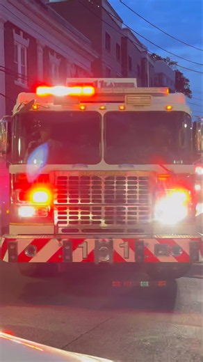 NRFD Tower Ladder 11 and Rescue 4 arriving on a stuck occupied elevator ￼