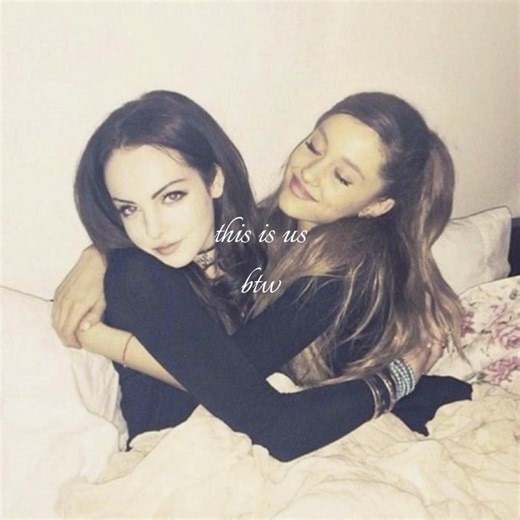 Ariana Grande y Elizabeth Gillies: Cat Valentine y Jade West