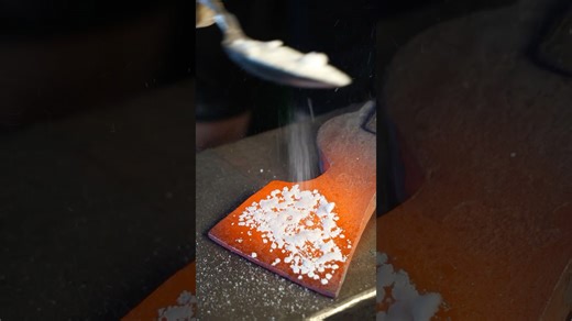 How to create a chisel-like axe edge