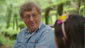 9.9K views · 105 reactions | ‘Mae lle ar fainc i fwy nag un i rannu breuddwydion ifanc a hŷn! Felly tyd, ymuna hefo ni..’ Darllenwch fwy yma: https://www.gwynedd.llyw.cymru/cy/Cyngor/Newyddion/Datganiadau-ir-wasg/Ionawr-2023/Ymgyrch-recriwtio-gofalwyr-Cyngor-Gwynedd-ar-y-sgr%c3%aen-fach.aspx | Cyngor Gwynedd | Facebook