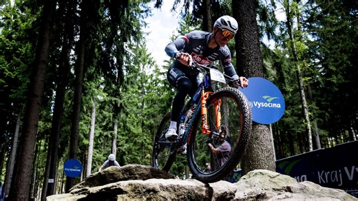 Mondiaux de VTT : Mathieu Van der Poel peut-il décrocher le maillot arc-en-ciel dans toutes ses disciplines ? - RTBF Actus