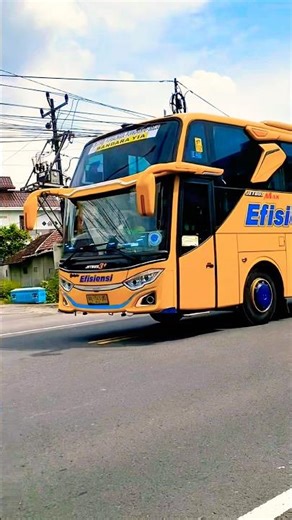 BALAPAN BUS BESAR EFISIENSI NGEBUT BLONG KANAN TRUK TRONTON PANJANG #shorts #trending #viral