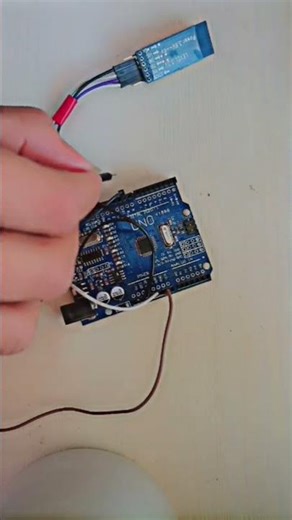 Arduino servo motor code and connection.
