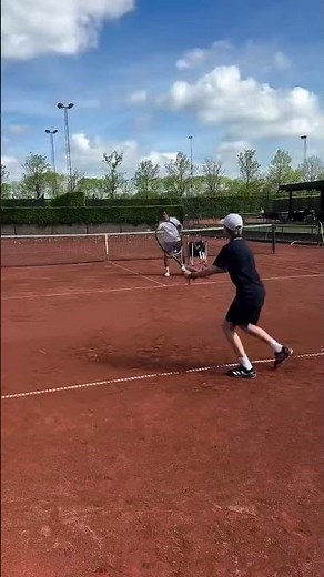 Tennis Backhand Beginner Training: Mastering Dominant Arm Power Generation