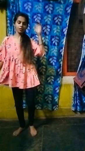Shipra Tripathi on Instagram: "#reels #viral #bhojpuri_song"