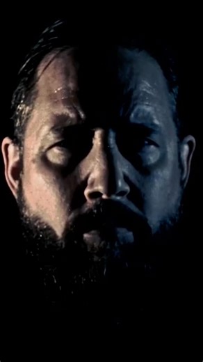 Doom metal combines slow tempos and heavy riffs, creating a gloomy yet captivating atmosphere.