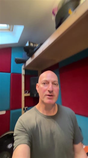 What we do at Oneforty 🎧🔥 Learn • Record • Rehearse 🥁 Drum lessons 🎧 Studio hire 🎶 Rehearsals, recording & creative sessions DM LESSONS or STUDIO to book #musicstudio #harrow #recordingstudio #drumlesson #studiohire