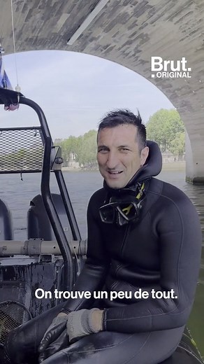 À Paris, ces policiers assurent la sécurité sur la Seine et ses kilomètres de berges… Noyades, recherches de preuves sous l'eau : c'est leur quotidien. Brut a passé une journée avec la brigade fluviale. | Brut