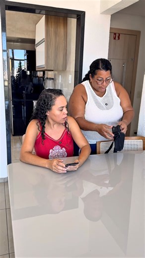 jaci&gal / humor on Instagram