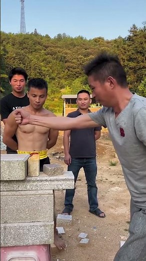 🔥The fastest one inch punching speed in history, the Chinese guy has practiced hard for 20 years