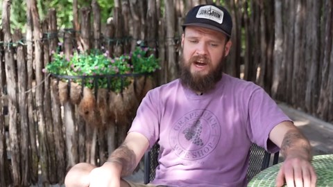 Local Kerrville restaurant presses pause on serving customers, serves community instead