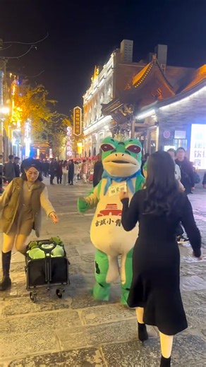 309K views · 3.7K reactions | Funny frog  #like #meme #explorepage #jokes #dank #lmao #lol #love #humor #follow #funnyvideos #dankmemes #comedy #laugh #dailymemes #instagram #cute #funny #viral #memes #memesdaily #fun | Funny Frogs | Facebook