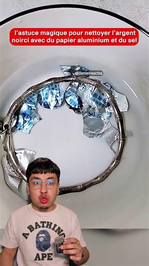 The magic trick to clean tarnished silver with aluminum foil and salt