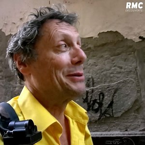 103K views · 2.1K reactions |  En Espagne, Antoine de Maximy a troqué sa mythique chemise rouge pour une jaune pour éviter la fureur des taureaux ! | RMC Découverte | Facebook
